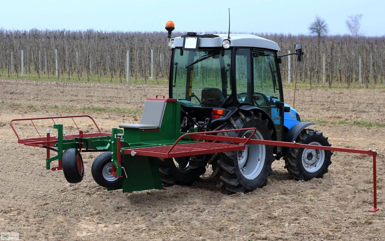 Królik Planter SDK-DN with Fertilizer Dispenser - Sowing equipment: picture 2 Królik Planter SDK-DN with Fertilizer Dispenser - Sowing equipment: picture 2