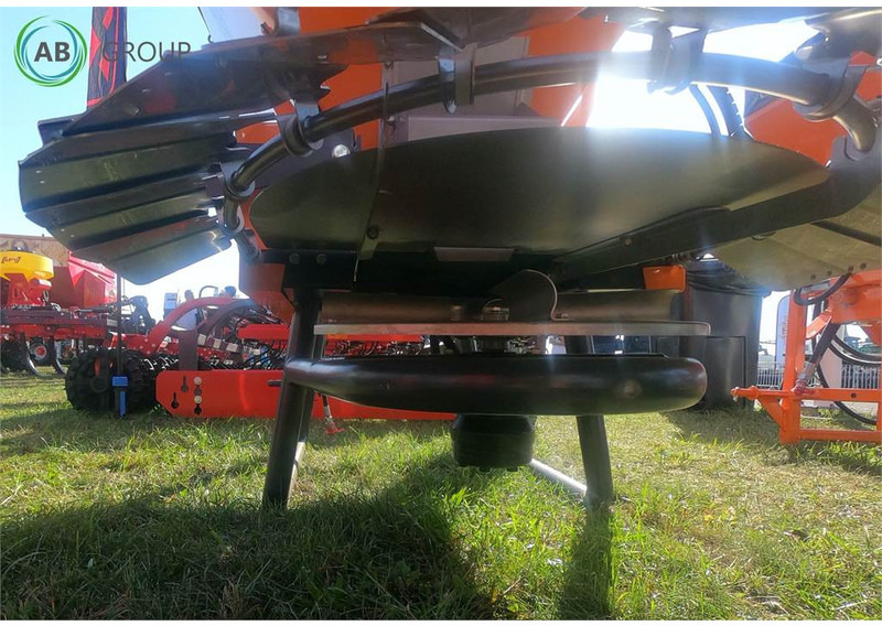 Pom Augustów posypywarka Motyl N031M napęd hydrauliczn - Disc harrow: picture 4 Pom Augustów posypywarka Motyl N031M napęd hydrauliczn - Disc harrow: picture 4