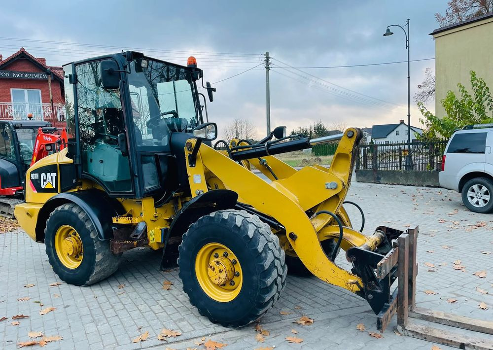 Caterpillar 907H - Wheel loader: picture 2 Caterpillar 907H - Wheel loader: picture 2