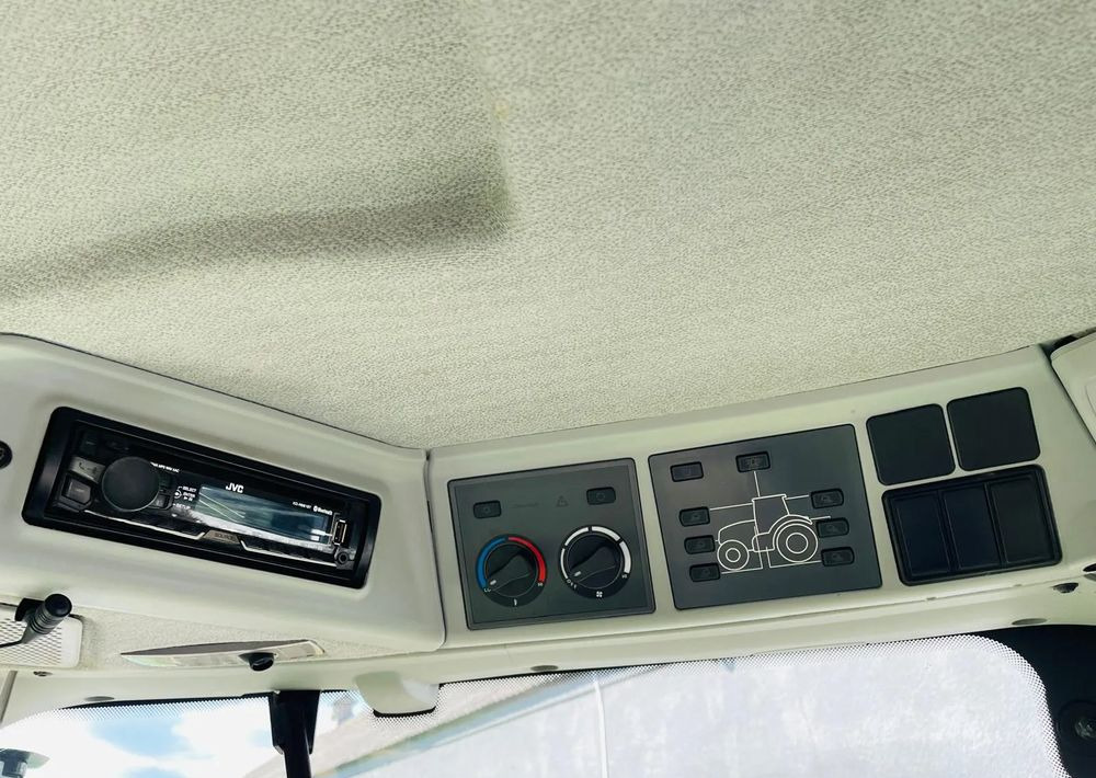 Farm tractor Claas ARION 620: picture 9 Farm tractor Claas ARION 620: picture 9