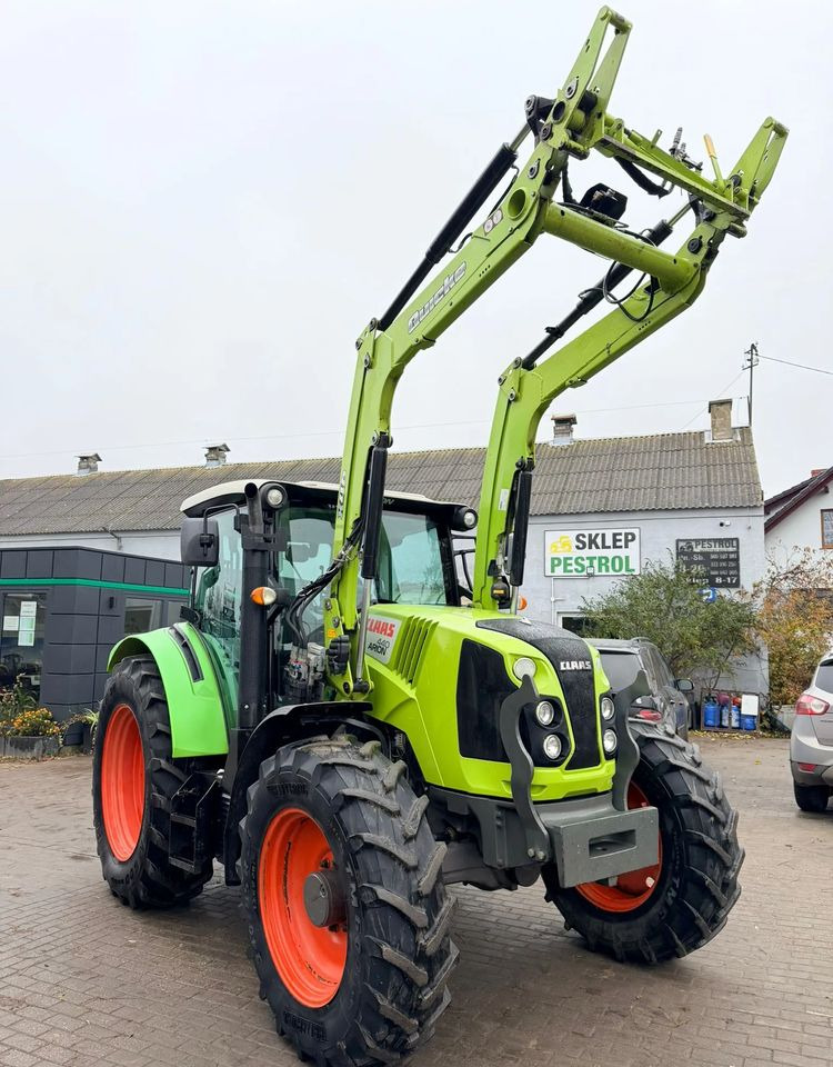 Claas Arion 440 - Farm tractor: picture 1 Claas Arion 440 - Farm tractor: picture 1