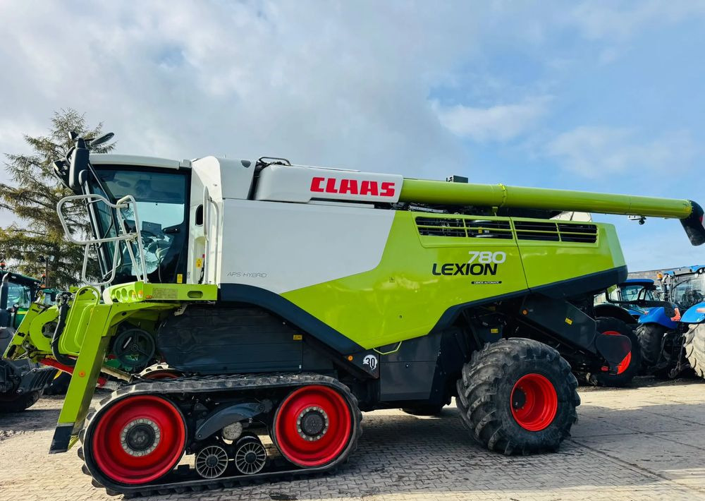 Claas Lexion 780 TT - Combine harvester: picture 1 Claas Lexion 780 TT - Combine harvester: picture 1