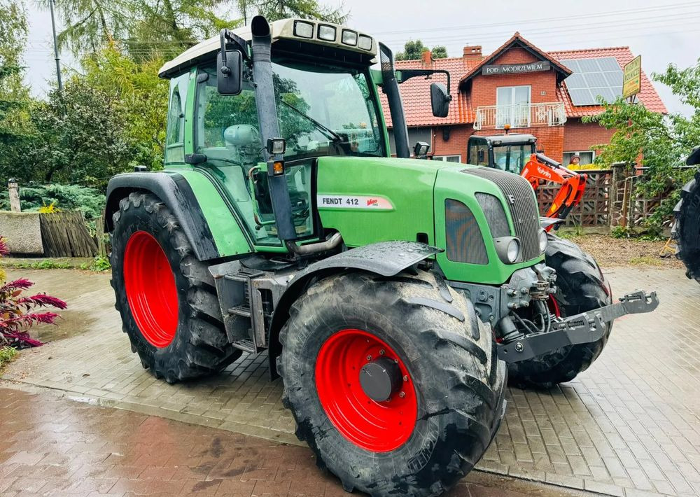 Fendt 412 Vario - Farm tractor: picture 1 Fendt 412 Vario - Farm tractor: picture 1