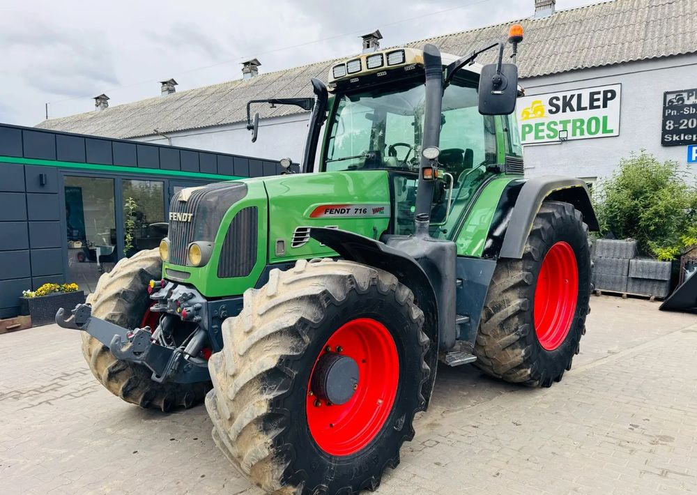 Fendt 716 Vario - Farm tractor: picture 3 Fendt 716 Vario - Farm tractor: picture 3
