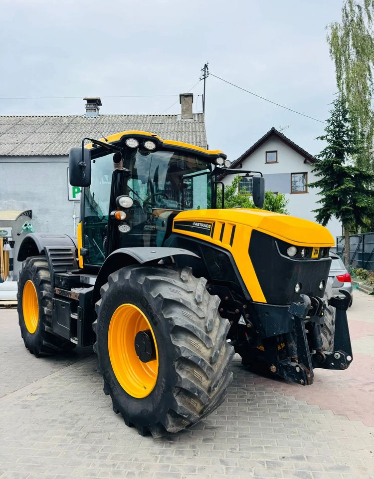 JCB 4220 - Farm tractor: picture 3 JCB 4220 - Farm tractor: picture 3