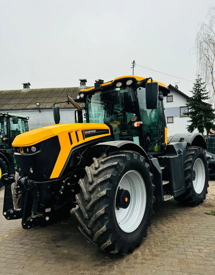 Farm tractor JCB FASTRAC 4220: picture 8