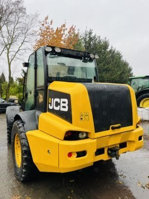 JCB TM310 AGRI - Telescopic handler: picture 3 JCB TM310 AGRI - Telescopic handler: picture 3