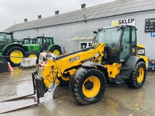 JCB TM310 AGRI - Telescopic handler: picture 2 JCB TM310 AGRI - Telescopic handler: picture 2