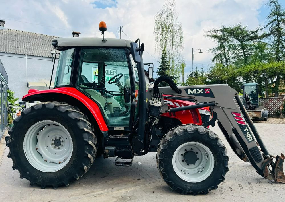Massey Ferguson 5608 Dyna 4 - Farm tractor: picture 2 Massey Ferguson 5608 Dyna 4 - Farm tractor: picture 2