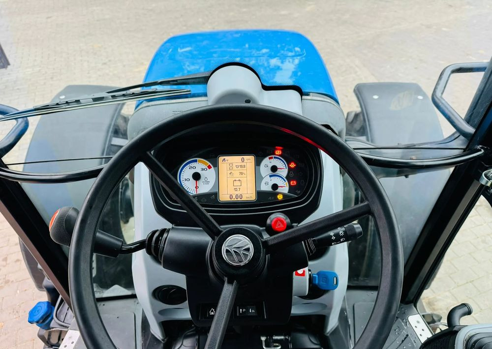 Farm tractor New Holland T5.100: picture 10 Farm tractor New Holland T5.100: picture 10