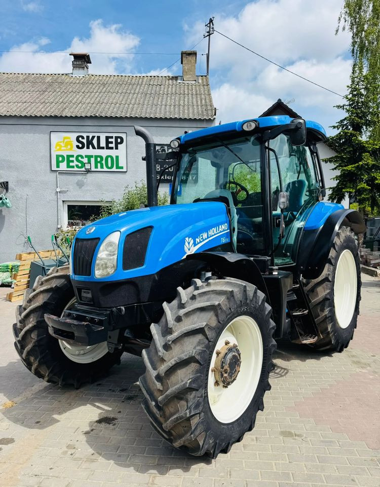 New Holland T6.175 - Farm tractor: picture 4 New Holland T6.175 - Farm tractor: picture 4