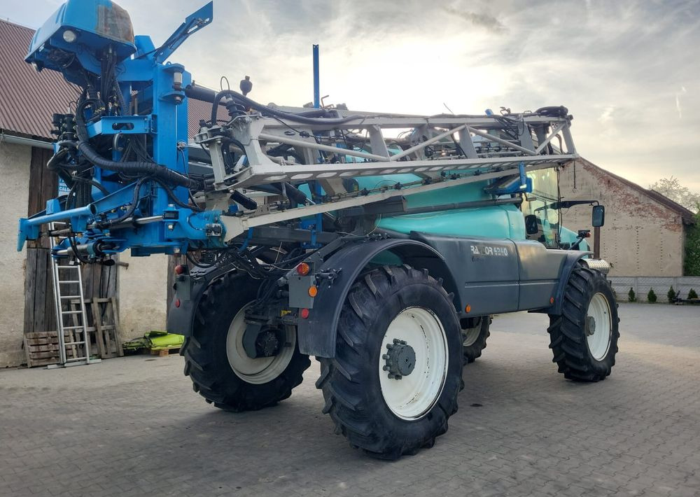 Berthoud Raptor 4240 - Sprayer: picture 4 Berthoud Raptor 4240 - Sprayer: picture 4