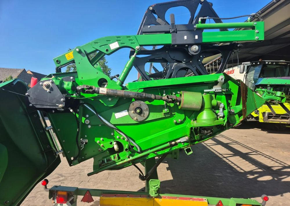 John Deere 640 EX PF635 - Combine header: picture 4 John Deere 640 EX PF635 - Combine header: picture 4