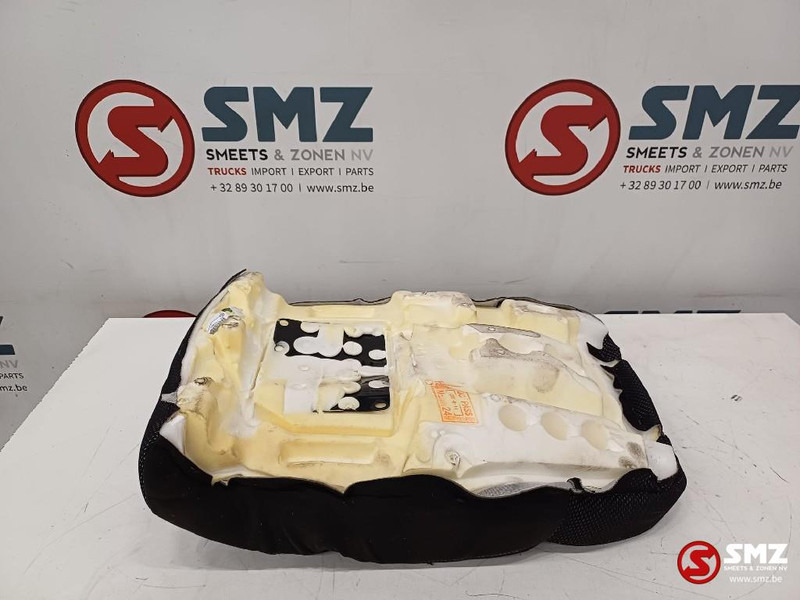 Caterpillar Backrest from seat Caterpillar - Cab and interior for Truck: picture 3 Caterpillar Backrest from seat Caterpillar - Cab and interior for Truck: picture 3