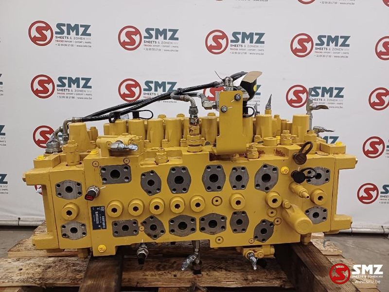 Caterpillar Gp valve control caterpillar - Hydraulics for Material handling equipment: picture 2 Caterpillar Gp valve control caterpillar - Hydraulics for Material handling equipment: picture 2