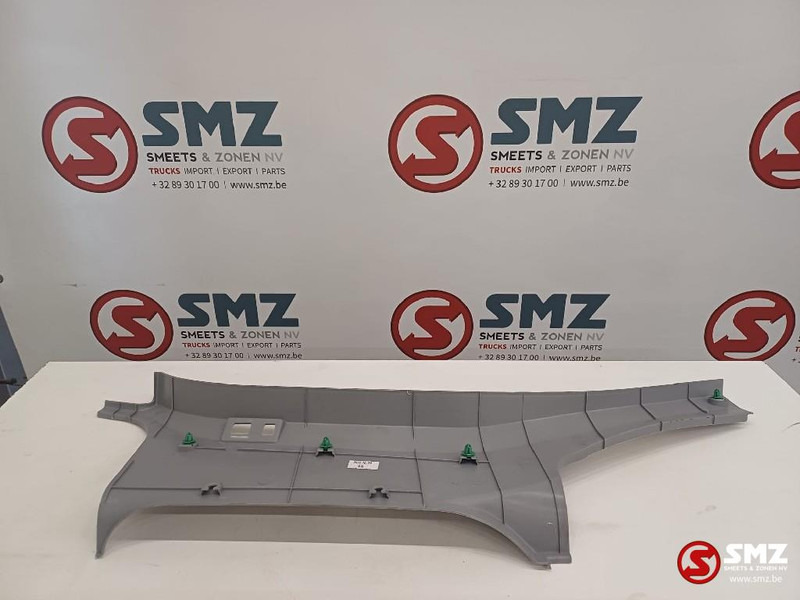 Caterpillar Lot of cabin parts Caterpillar - Cab and interior for Truck: picture 3 Caterpillar Lot of cabin parts Caterpillar - Cab and interior for Truck: picture 3