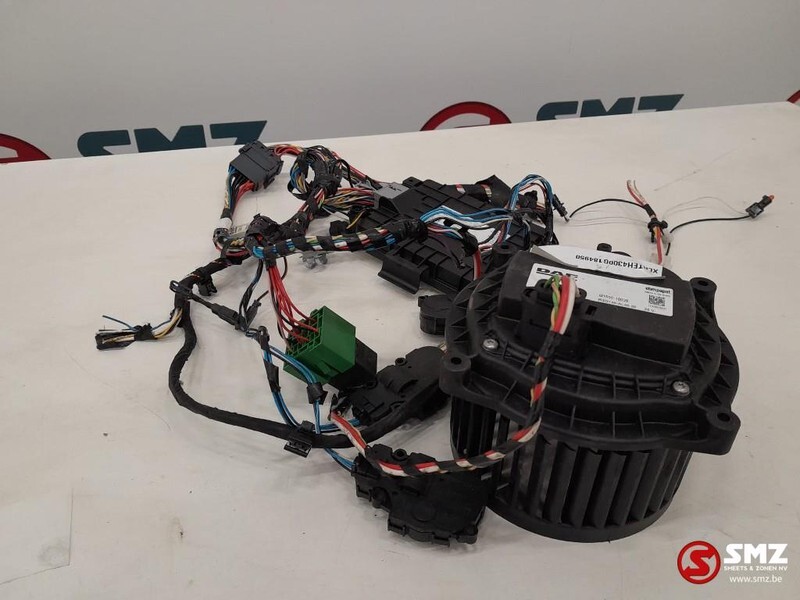 DAF Occ besturingseenheid + kachelmotor DAF XF 480 215 - ECU for Truck: picture 3 DAF Occ besturingseenheid + kachelmotor DAF XF 480 215 - ECU for Truck: picture 3