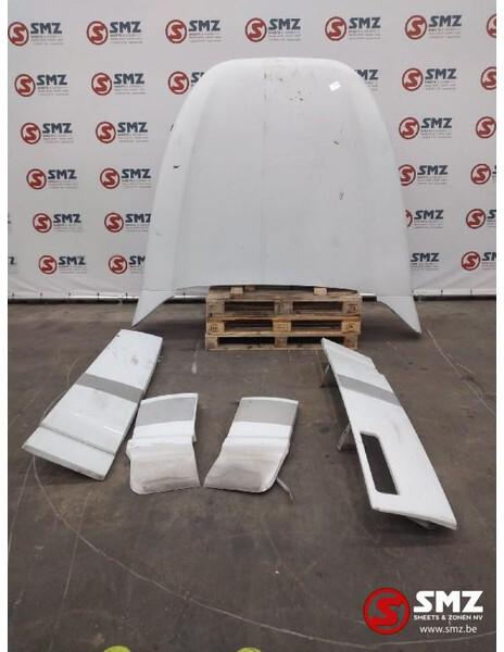 DAF Occ cabinespoilerset DAF XF 105 - Aerodynamics/ Spoiler for Truck: picture 1 DAF Occ cabinespoilerset DAF XF 105 - Aerodynamics/ Spoiler for Truck: picture 1
