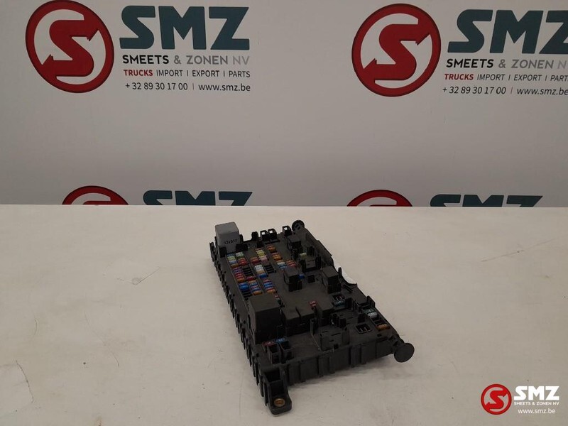 DAF Occ zekeringskast Daf XF 2150895 - ECU for Truck: picture 2 DAF Occ zekeringskast Daf XF 2150895 - ECU for Truck: picture 2