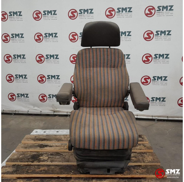 Diversen Occ bestuurdersstoel ISRI 6000 - Cab and interior for Truck: picture 1 Diversen Occ bestuurdersstoel ISRI 6000 - Cab and interior for Truck: picture 1