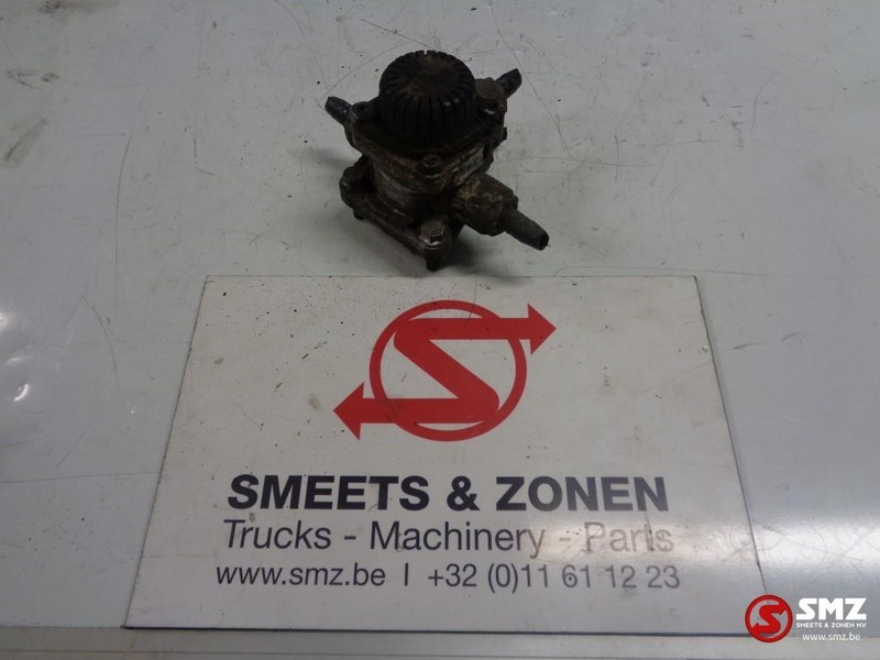 Diversen Occ knorr bremse ventiel 07045 - Brake valve for Truck: picture 1 Diversen Occ knorr bremse ventiel 07045 - Brake valve for Truck: picture 1