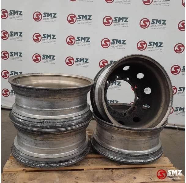 Diversen Occ set van 4 velgen 22,5 x 9,00 Alcoa - Rim for Truck: picture 2 Diversen Occ set van 4 velgen 22,5 x 9,00 Alcoa - Rim for Truck: picture 2