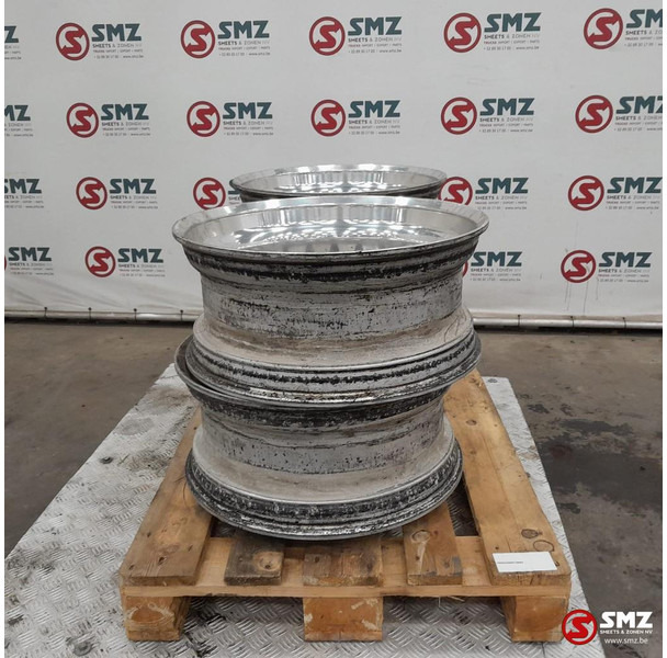 Diversen Occ set van 4 velgen 22.5x9.00 Alcoa - Rim for Truck: picture 4 Diversen Occ set van 4 velgen 22.5x9.00 Alcoa - Rim for Truck: picture 4