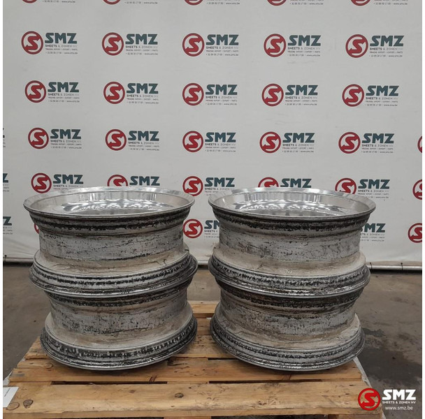 Diversen Occ set van 4 velgen 22.5x9.00 Alcoa - Rim for Truck: picture 1 Diversen Occ set van 4 velgen 22.5x9.00 Alcoa - Rim for Truck: picture 1