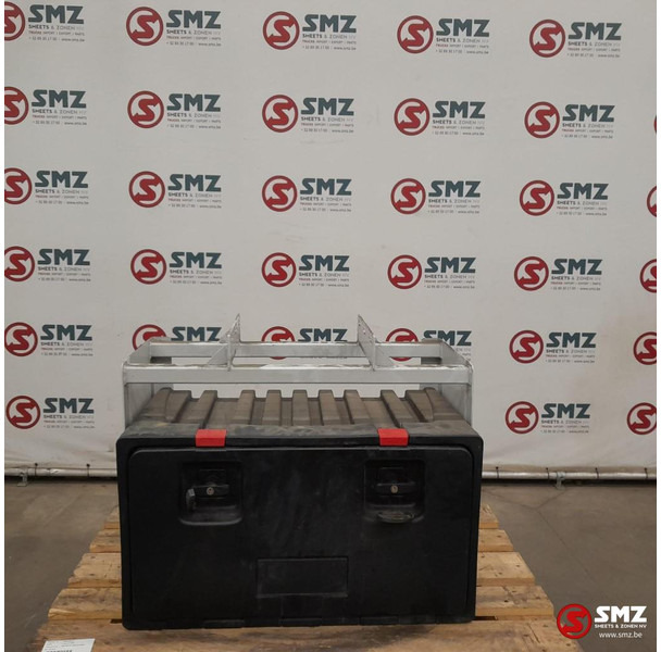 Iveco Occ gereedschapskoffer 175L Iveco - Frame/ Chassis for Truck: picture 1 Iveco Occ gereedschapskoffer 175L Iveco - Frame/ Chassis for Truck: picture 1