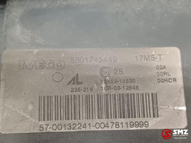 Iveco Occ koplamp links Iveco - Headlight for Truck: picture 3 Iveco Occ koplamp links Iveco - Headlight for Truck: picture 3