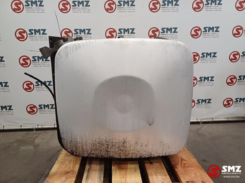 MAN Occ brandstoftank met steunen 250 L MAN - Fuel tank for Truck: picture 3 MAN Occ brandstoftank met steunen 250 L MAN - Fuel tank for Truck: picture 3