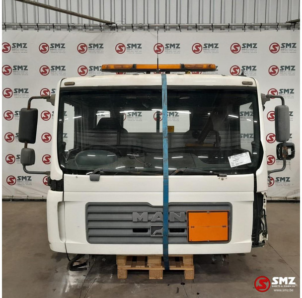 MAN Occ cabine RHD MAN TGA - Cab and interior for Truck: picture 1 MAN Occ cabine RHD MAN TGA - Cab and interior for Truck: picture 1