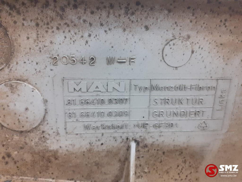 MAN Occ spatbord vooraan links + spatbordhouder MAN - Body and exterior for Truck: picture 5 MAN Occ spatbord vooraan links + spatbordhouder MAN - Body and exterior for Truck: picture 5