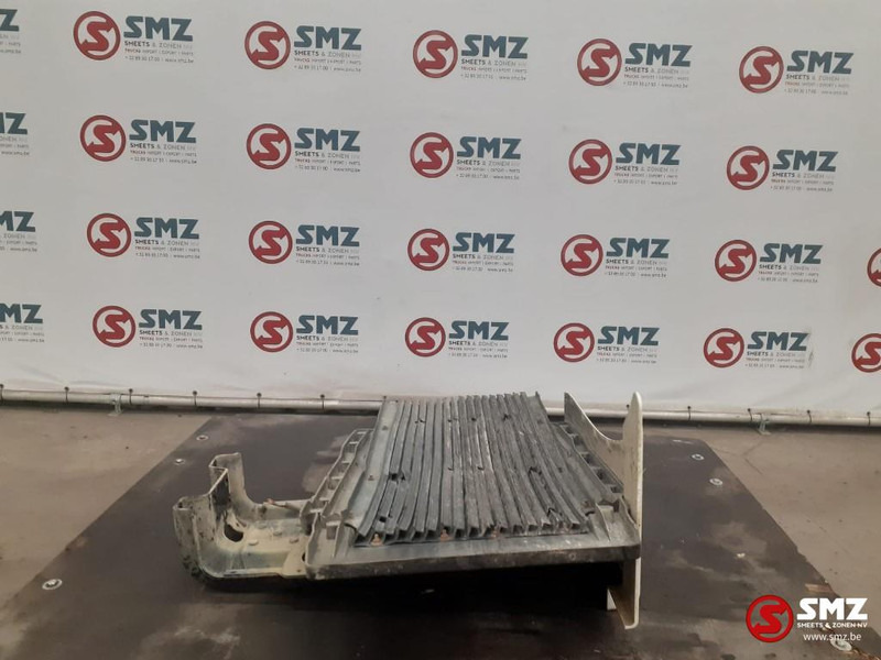 MAN Occ spatbord vooraan rechts + spatbordhouder MAN - Body and exterior for Truck: picture 4 MAN Occ spatbord vooraan rechts + spatbordhouder MAN - Body and exterior for Truck: picture 4