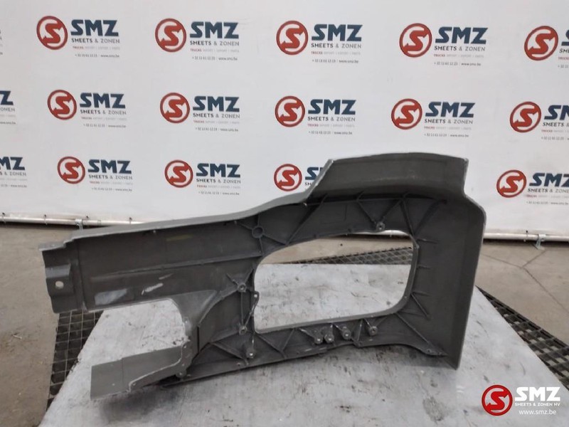 Mercedes-Benz Bumperhoek Mercedes Axor rechts - Bumper corner for Truck: picture 2 Mercedes-Benz Bumperhoek Mercedes Axor rechts - Bumper corner for Truck: picture 2