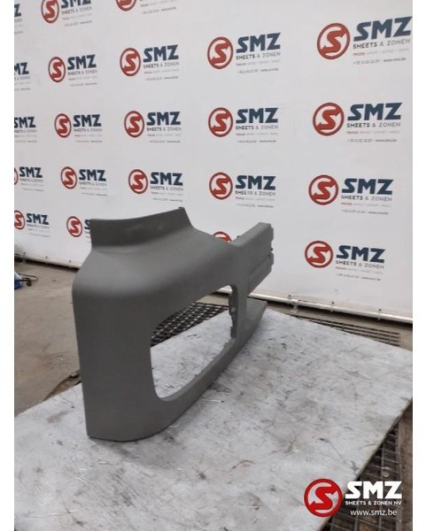 Mercedes-Benz Bumperhoek Mercedes Axor rechts - Bumper corner for Truck: picture 3 Mercedes-Benz Bumperhoek Mercedes Axor rechts - Bumper corner for Truck: picture 3