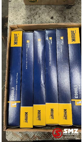 Mercedes-Benz Lot van 6 luchtfilters Mercedes - Air filter for Truck: picture 1 Mercedes-Benz Lot van 6 luchtfilters Mercedes - Air filter for Truck: picture 1