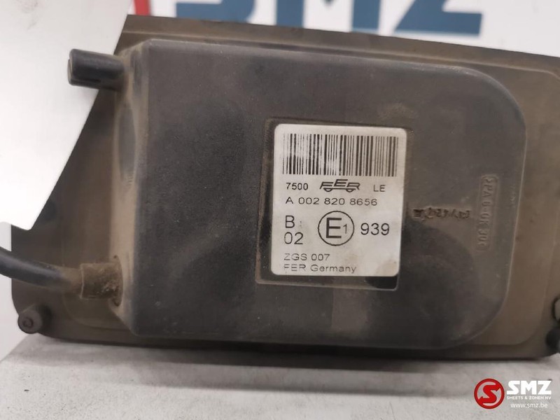 Mercedes-Benz Occ Mistlicht links Actros MP1 - Fog light for Truck: picture 3 Mercedes-Benz Occ Mistlicht links Actros MP1 - Fog light for Truck: picture 3