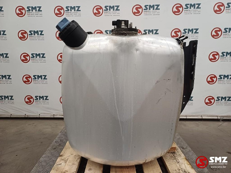 Mercedes-Benz Occ brandstoftank 300L + AdBluetank 25L Mercedes - Fuel tank for Truck: picture 3 Mercedes-Benz Occ brandstoftank 300L + AdBluetank 25L Mercedes - Fuel tank for Truck: picture 3