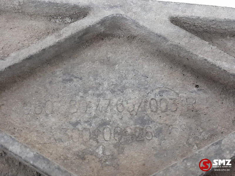 Mercedes-Benz Occ set koplampsteunen L/R Mercedes - Headlight for Truck: picture 5 Mercedes-Benz Occ set koplampsteunen L/R Mercedes - Headlight for Truck: picture 5