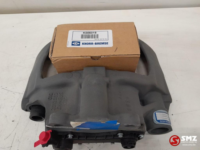 Mercedes-Benz Remklauw links + reparatieset mercedes - Brake caliper for Truck: picture 3 Mercedes-Benz Remklauw links + reparatieset mercedes - Brake caliper for Truck: picture 3