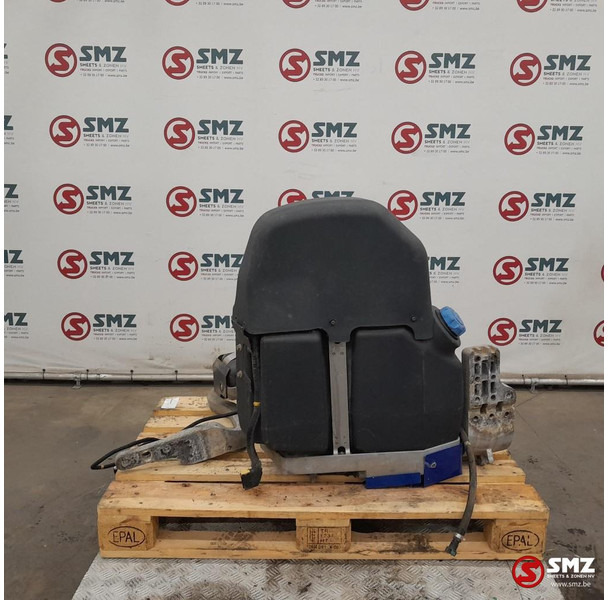 Renault Occ AdBluetank + Adblueniveausensor + AdBluepomp + - Fuel processing/ Fuel delivery for Truck: picture 4 Renault Occ AdBluetank + Adblueniveausensor + AdBluepomp + - Fuel processing/ Fuel delivery for Truck: picture 4