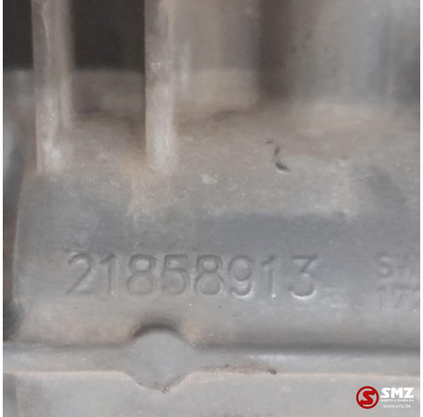 Renault Occ EGR pijp + elleboog DTI8 Renault - Engine and parts for Truck: picture 4 Renault Occ EGR pijp + elleboog DTI8 Renault - Engine and parts for Truck: picture 4