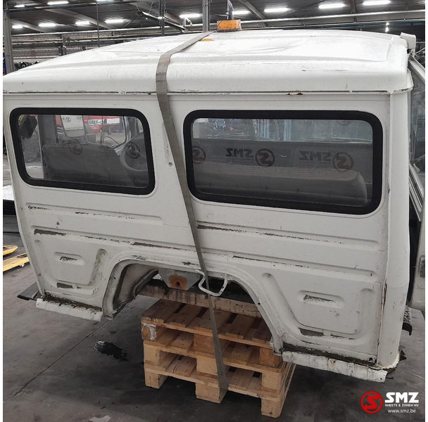 Renault Occ cabine Renault - Cab and interior for Truck: picture 2 Renault Occ cabine Renault - Cab and interior for Truck: picture 2