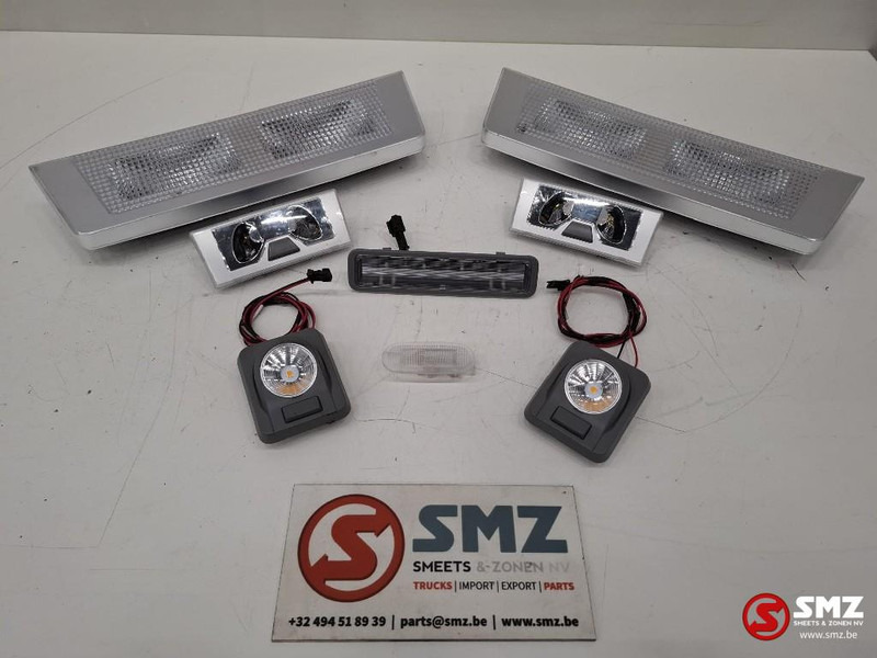 Renault Occ set interieurverlichting Renault - Lights/ Lighting for Truck: picture 1 Renault Occ set interieurverlichting Renault - Lights/ Lighting for Truck: picture 1
