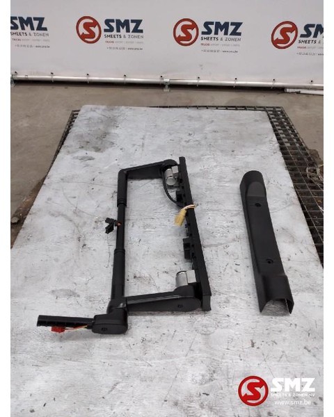 Renault Spiegelarm kit rechts Renault Magnum - Rear view mirror for Truck: picture 1 Renault Spiegelarm kit rechts Renault Magnum - Rear view mirror for Truck: picture 1