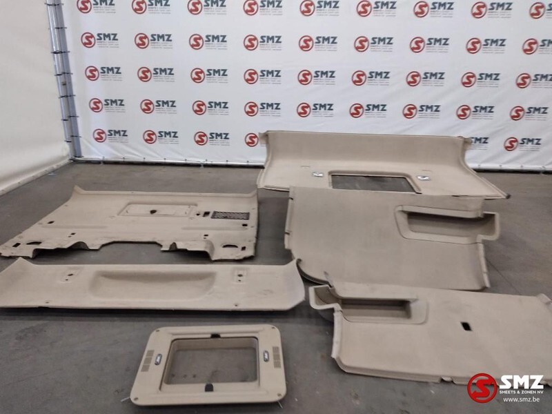 Scania Occ Interieurbekleding Scania R480 - Cab and interior for Truck: picture 1 Scania Occ Interieurbekleding Scania R480 - Cab and interior for Truck: picture 1