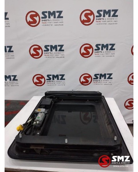 Scania Occ elektrisch dakluik Scania R480 - Cab and interior for Truck: picture 2 Scania Occ elektrisch dakluik Scania R480 - Cab and interior for Truck: picture 2