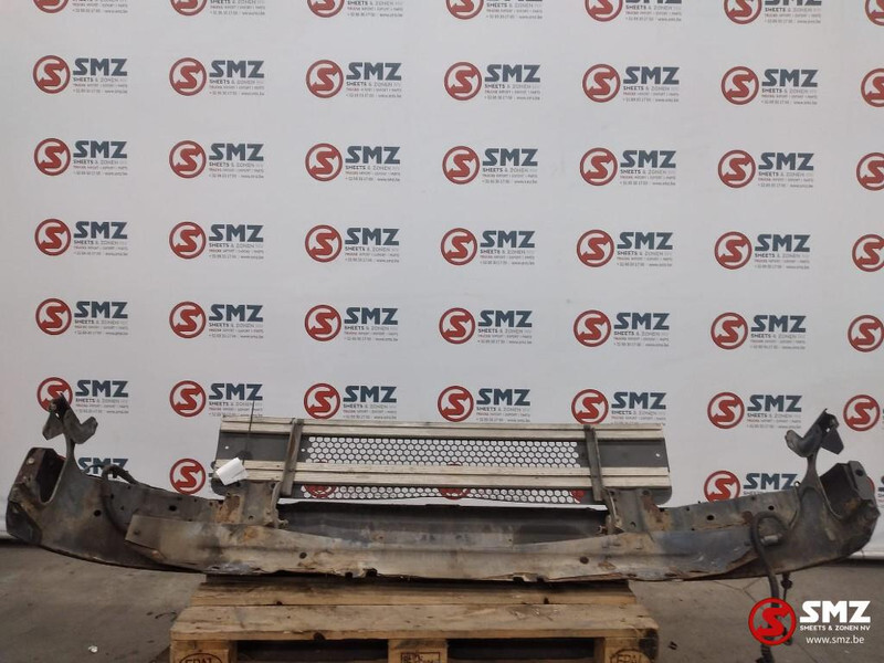 Scania Occ voorbumper+radiatorgrille Scania - Bumper for Truck: picture 2 Scania Occ voorbumper+radiatorgrille Scania - Bumper for Truck: picture 2