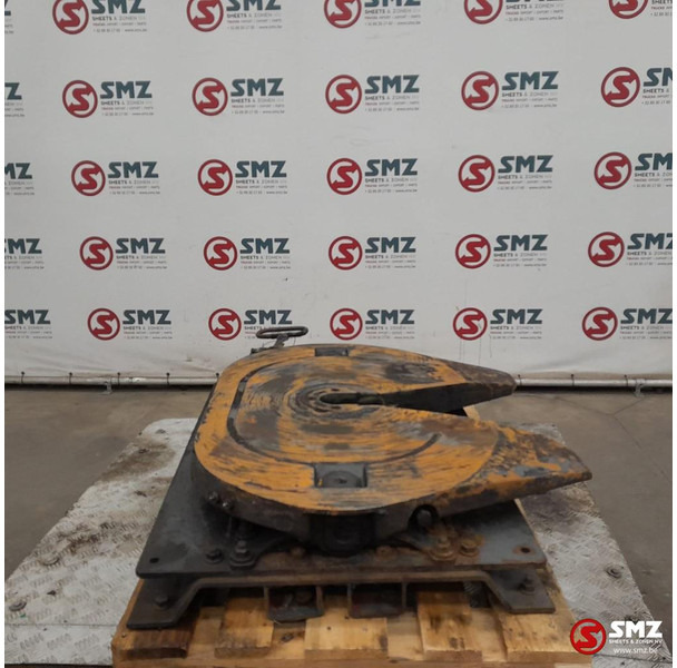 Jost Occ koppelschotel JSK42K + montageplaat JOST - Fifth wheel coupling for Truck: picture 3 Jost Occ koppelschotel JSK42K + montageplaat JOST - Fifth wheel coupling for Truck: picture 3